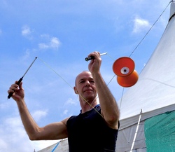 Jonglage und Diablo Workshop mit Mo de Bleu