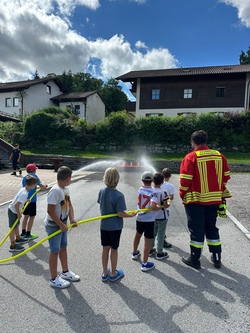 Entdeckungstour bei der Feuerwehr!