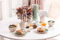 Elternfrühstück für Schwangere, Mütter, Väter, Babys und Kleinkinder