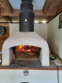Pizza backen bei Fam. Völk