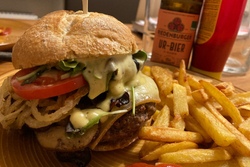 Kinder Bio-Burger Party (Burger-Brötchen-Pommes selber machen)