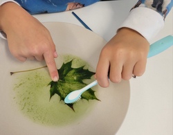 Wenn es zischt und blubbert - Experimente für Minis im Bürgertreff