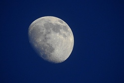 Reise zum Mond