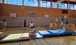 Bewegungsabenteuer in der Turnhalle