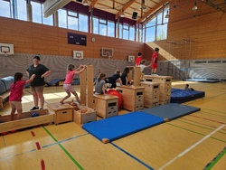 Abenteuer, Action & Spielspaß in der Turnhalle
