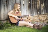 Stadt Erkelenz - Gitarren aus Waschmittelflaschen basteln