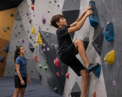 Bouldern - Klettern ohne Seil, aber mit ganz viel Spaß!
