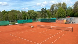 Ferienfreizeit auf dem Tennisplatz in Stamsried
