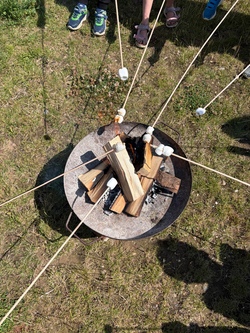 Schools-Out Übernachtung im Garten