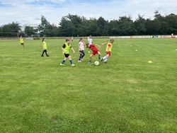 "Fußballspielen lernt man durch Fußball spielen