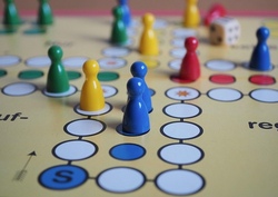 Mensch-ärgere-Dich-nicht basteln