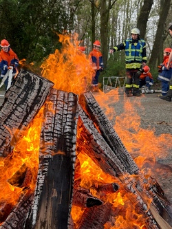 Feuer und Flamme für die Feuerwehr 
