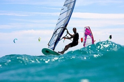 Windsurfen f&uuml;r Anf&auml;nger und Fortgeschrittene