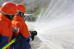 Feuerwehr "Spiel ohne Grenzen"