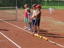 Tennistraining und Ballschule