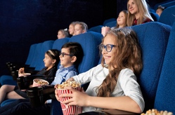 Filmabend mit Cocktails und Pizza