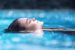 Schwimmen im Olantis