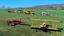 Modellflug f&uuml;r Jung und Alt