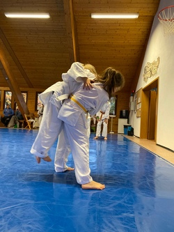  Wir schlagen nicht, wir werfen!