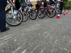 Fahrradparcours - Der Schulhof als Übungsplatz