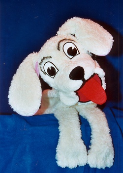 Kaspertheater "Bello dein Knochen ist weg"