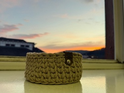 ABGESAGT- Stifte- oder Pinselhalter mit Holzboden aus Flechtkordeln im Strickstil häkeln