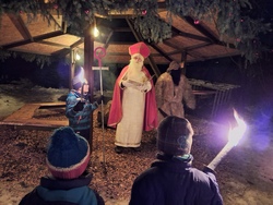 Gemeinsames Warten auf den Nikolaus