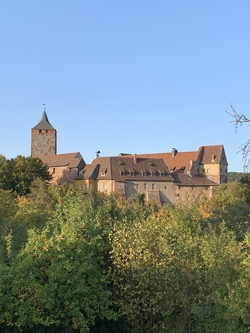 Zeitreise ins Mittelalter - Ein Erlebnistag auf Burg Rothenfels