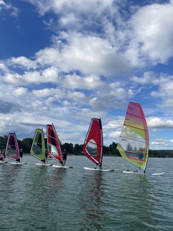 Windsurfen f&uuml;r Jugendliche