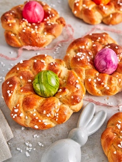 Ostereier im Hefekranz mit Sabine 