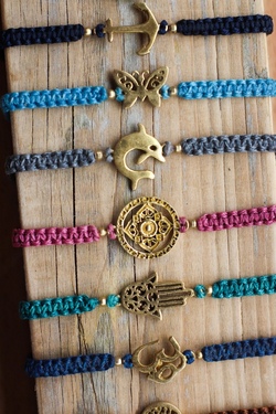 Bunte Armb&auml;nder gestalten