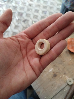 Herstellen von Holunderketten 1