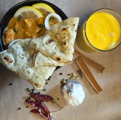  TASTE OF INDIA -Hands -on Koch-Workshop- (Spicy & Mild ): Chicken Tikka Masala, Butter Naan, Mango Lassi