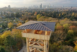 Ausflug nach Frankfurt zum Goetheturm und Wasserspielplatz Scheerwald 