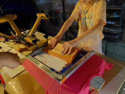 Batik-Siebdruck-Workshop: MIMIKRY