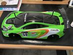 Driftrennen Indoor mit ferngesteuerten Rennautos