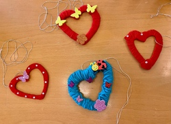 Wollzauber mit Karin und Erni im Kindertreff
