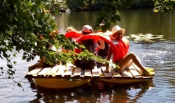 Flossbau am Schmelzteich mit Testfahrt 