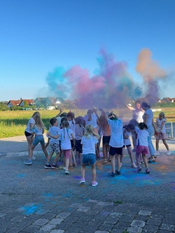 Musikalisches Holi Festival