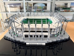 LEGO&reg;-Stadien erleben & selbst bauen! 