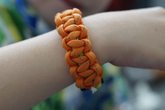 Wir basteln Armb&auml;nder und Schl&uuml;sselanh&auml;nger aus Paracord!