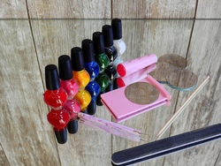Nageldesignerin