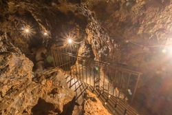 Naturbelassene Felsenh&ouml;hle M&uuml;hlheim