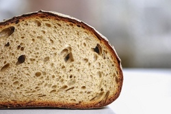 Brotbacken im Museum mit dem Trachtenverein D`Rottaler Massing