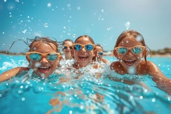 Tauchen im Freibad Reichenau