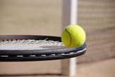 Spiel und Spa&szlig; auf dem Tennisplatz 