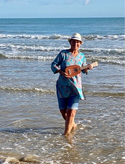 Ukulele-Workshop: Sommer, Sonne, Ukulele - Entdecke das Ferien-Hawaii-Feeling mit unserem Ukulele-Workshop!