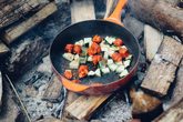 Kochen am Lagerfeuer mit Wikingerschach