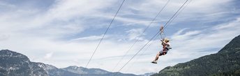 Skispringen im Sommer: Schanzenf&uuml;hrung und Flying Fox