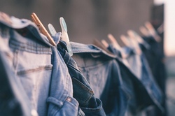 Shoppen mit Herz und Verstand:    Mehr Wissen! Aktiv werden! Exit Fast Fashion &ndash; was steckt in und hinter unserer Kleidung?